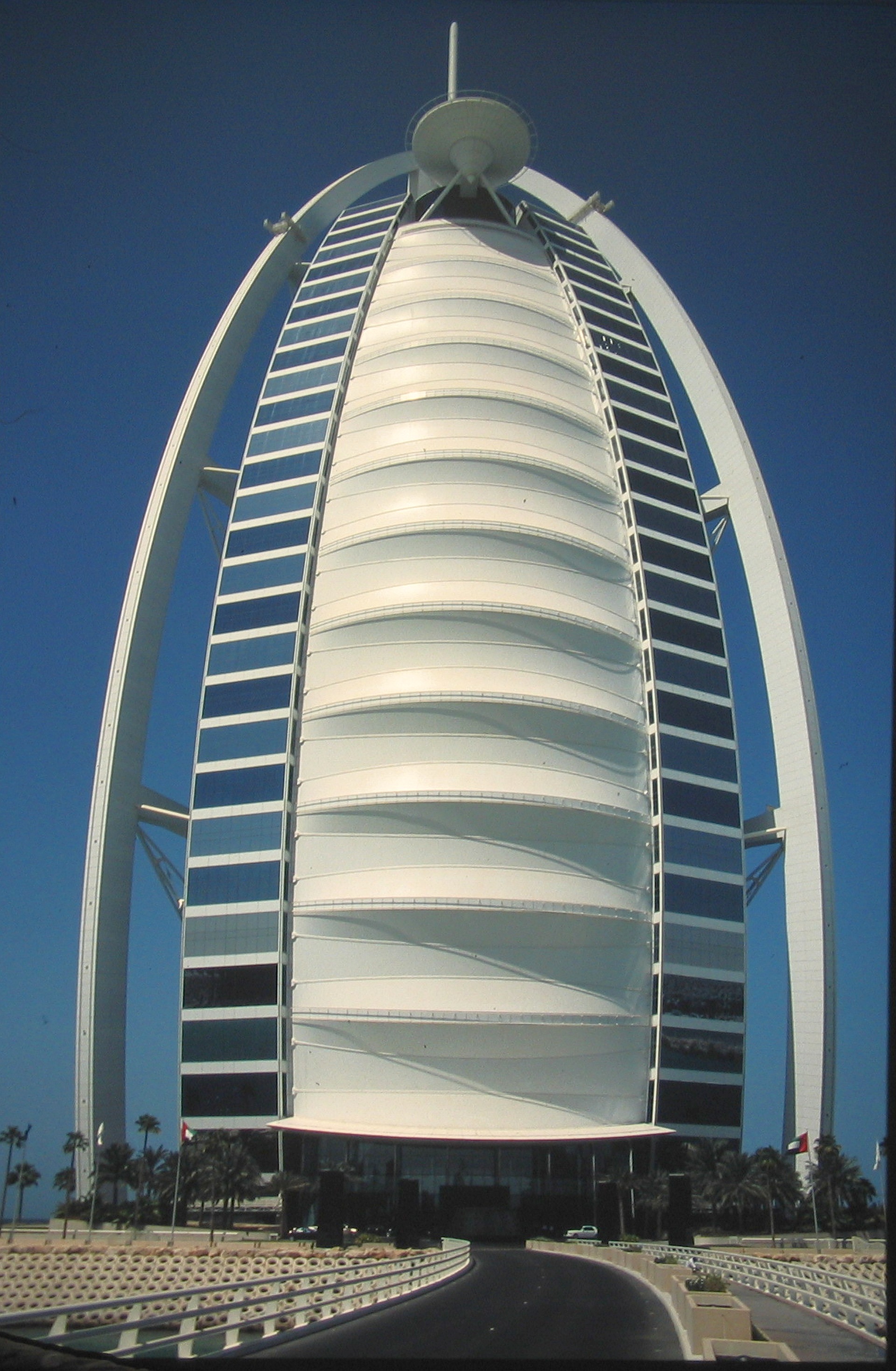 05.jpg