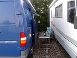 vom Franzosendeppen zugeparkt auf dem kostenlosen Stellplatz in Greve
